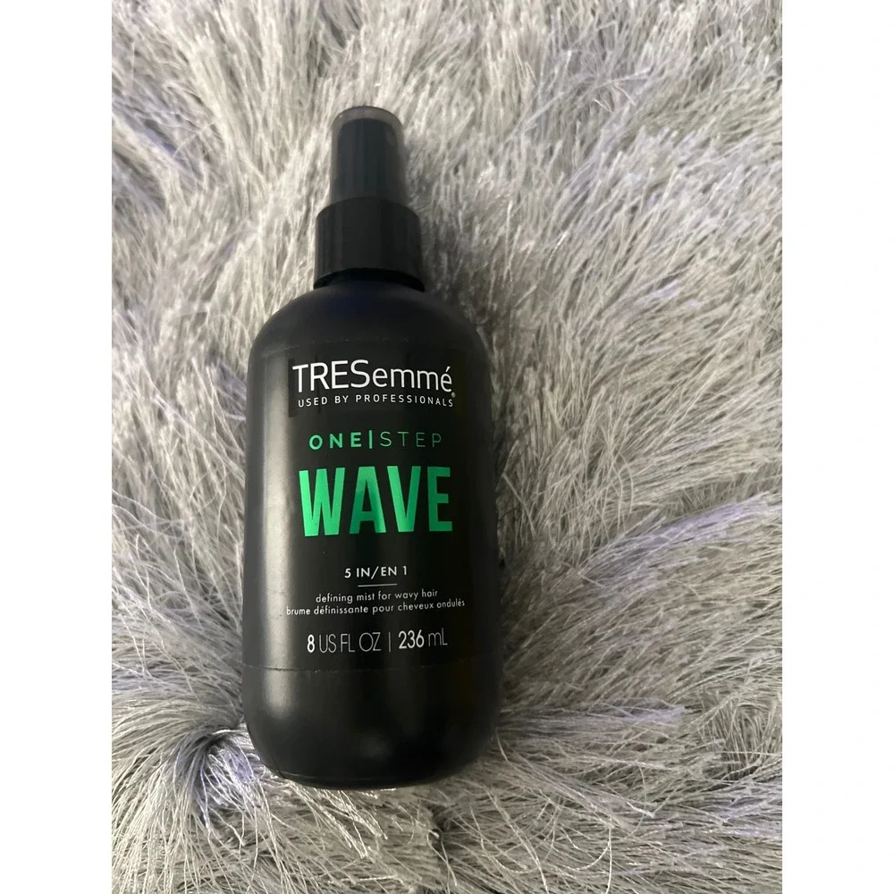 TRESemme One Step Wave 5 in 1 Defining Mist for Wavy Hair 8oz 236ml Spray Bottle